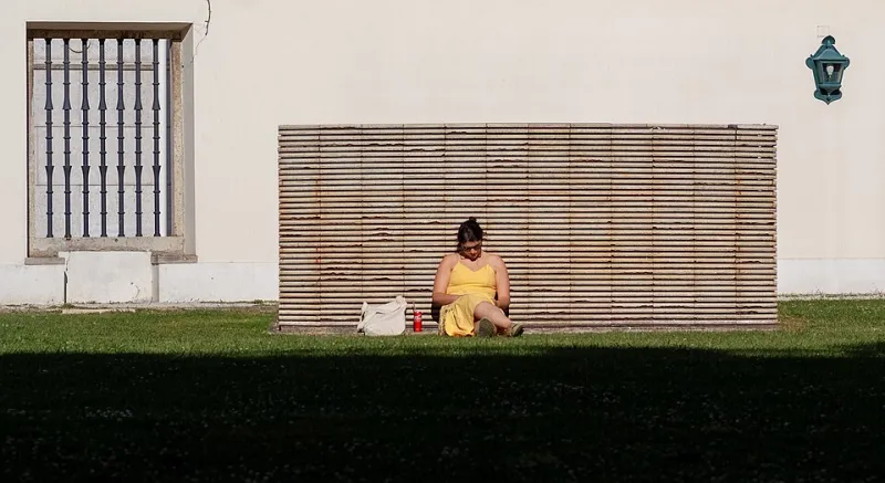 Why Your Brain Is Begging You to Stop and Notice That Tuesday Afternoon Sunbeam